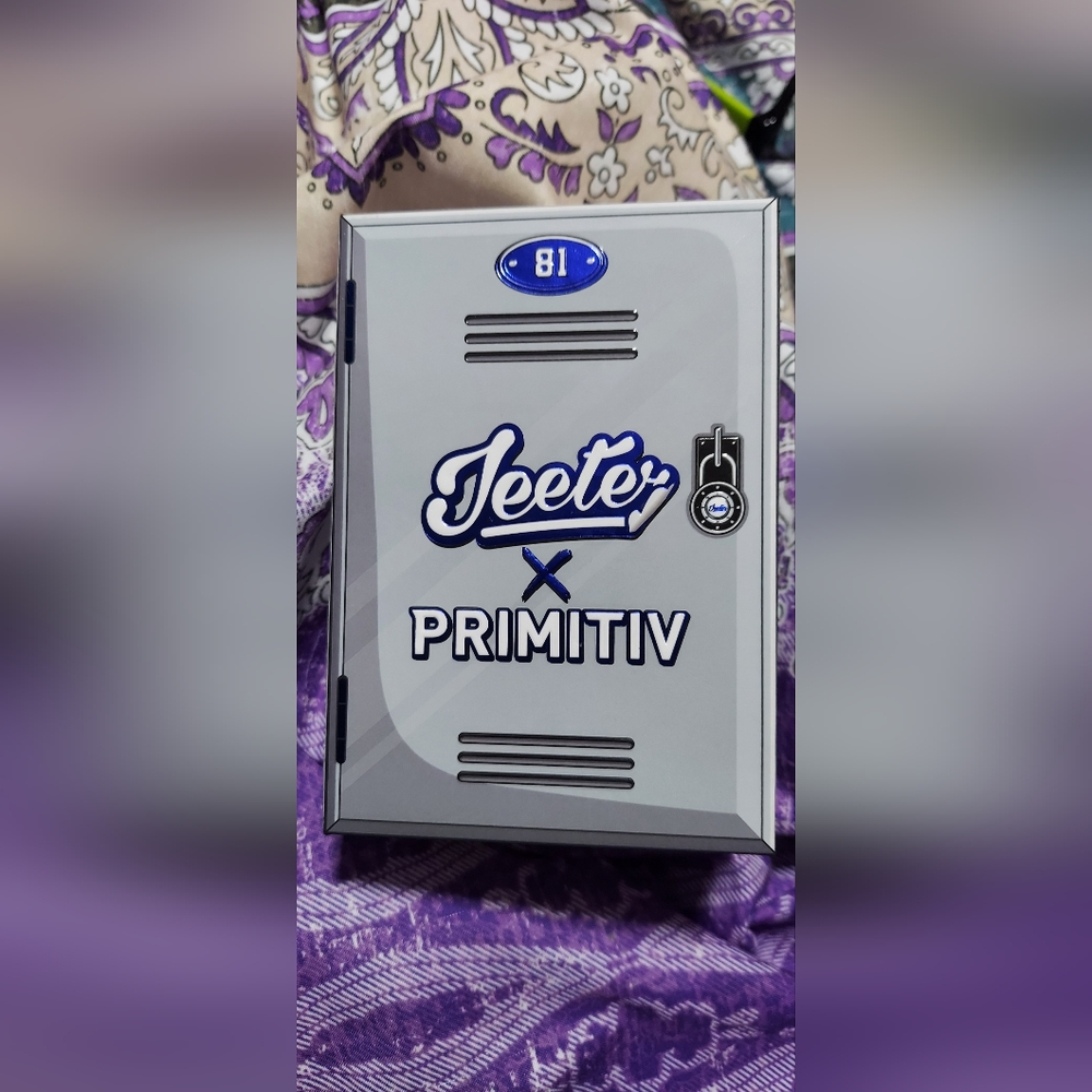 Jeeter x Primitiv Gray Lockbox Collectors Item Product Used. Pins&locker